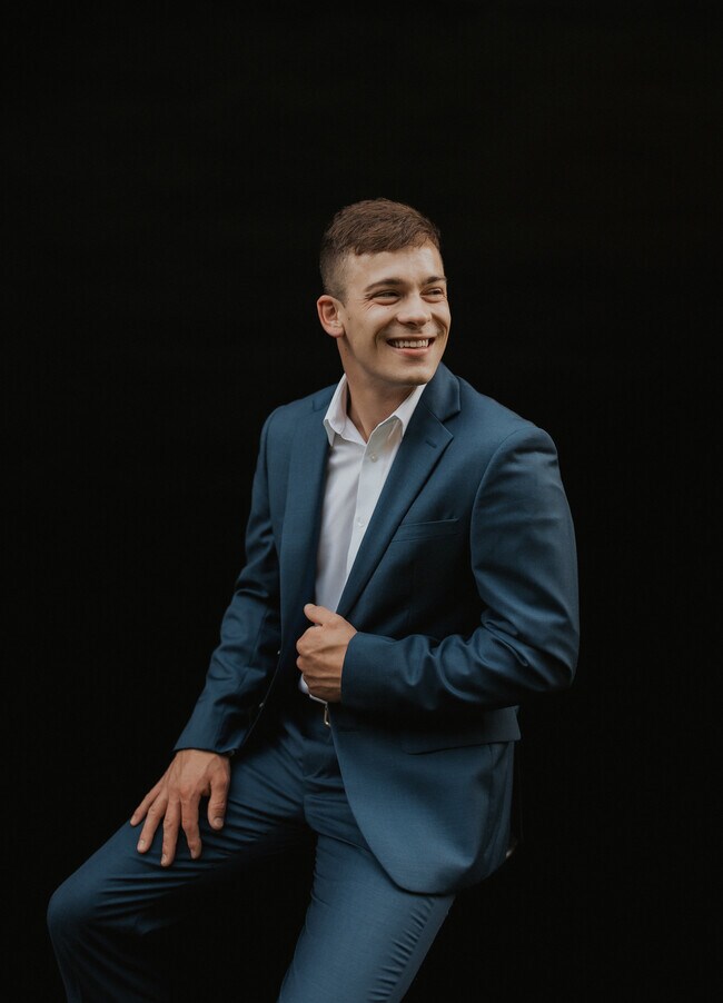 Agent Photo