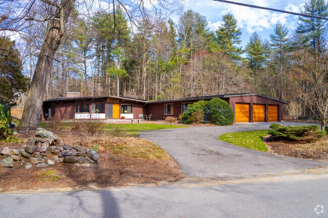 Carlisle is home to some of the coolest ranch-style houses.