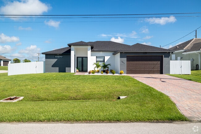 Mariner has a variety of architectural styles including contemporary and new traditional.