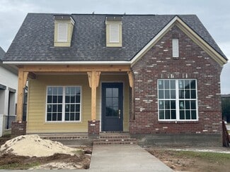 100 Keelingwood Ln, Lafayette, LA 70507