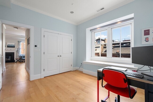 43 Worcester St unit 9, Boston, MA 02118 - photo 6