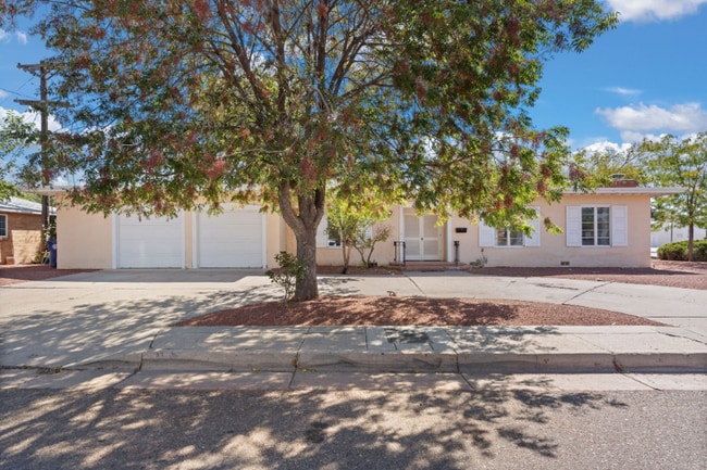 3600 MacKland Ave NE, Albuquerque, NM 87110 - photo 2
