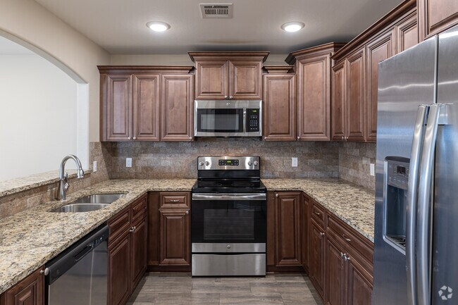 3BR, 2BA - 1,500SF - Kitchen