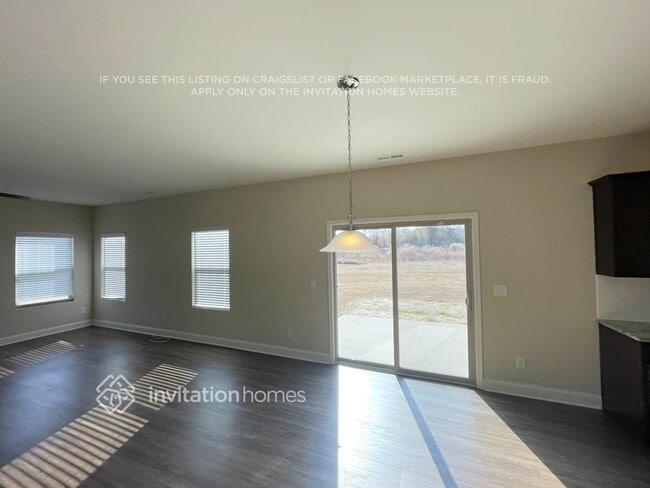 5386 Roberta Crossing Dr, Concord, NC 28027 - photo 2