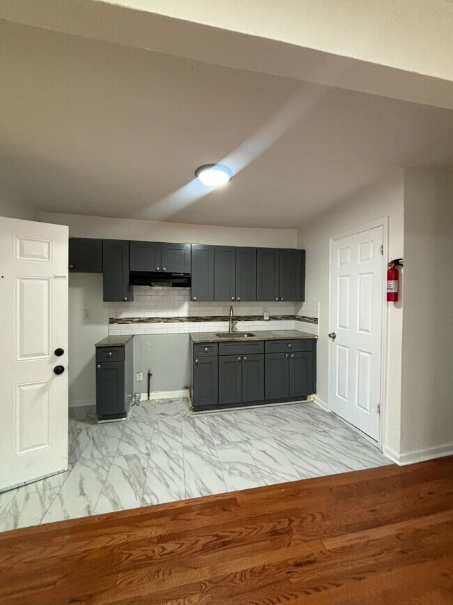 652 S 11th St Unit 1, Newark, NJ 07103