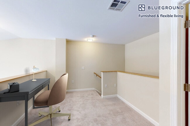 1000 Bay Dr unit FL2-ID5639A, Marlborough, MA 01752 - photo 4