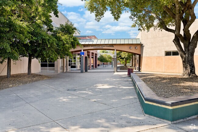 Maria Carrillo High School offers an outstanding education to Middle Rincon students.