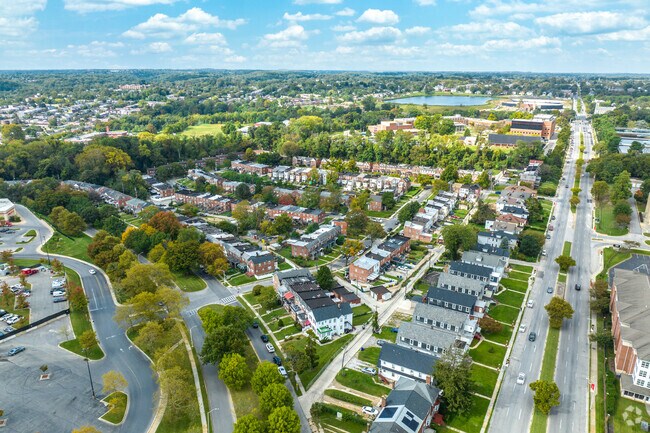 Burleith-Leighton is less than 4 miles away from Downtown Baltimore.