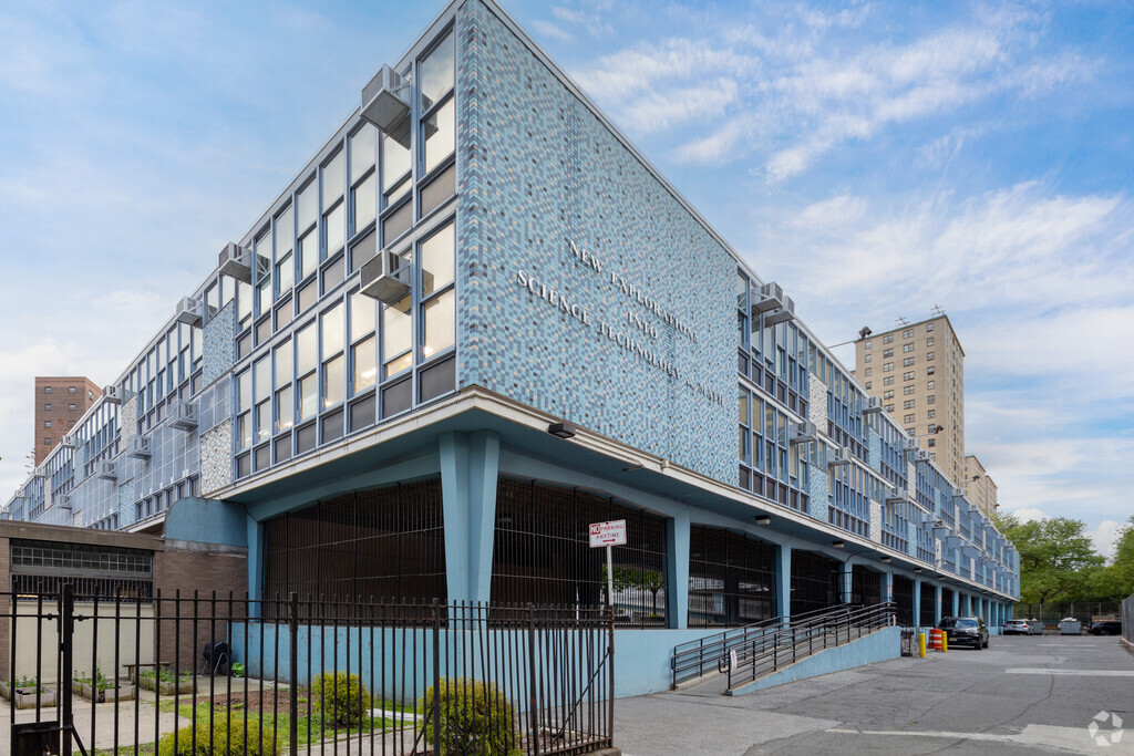Fostering future leaders at New Explorations Into Science, Tech and Math High, Lower East Side.