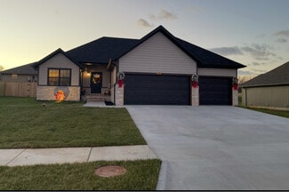 1469 N Lyon Ave, Republic, MO 65783