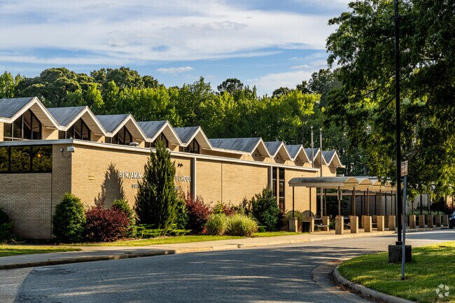 Located in Newport News, Benjamin Syms Middle School serves a diverse student body of approximately 897 students in grades 6-8.