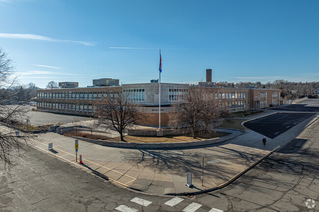 Lincoln Center Elementary serves grades PreK-5.