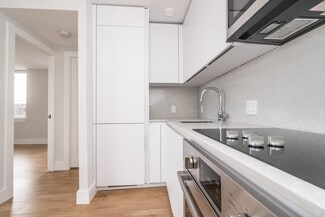 330 Harvard St, Cambridge, MA 02139