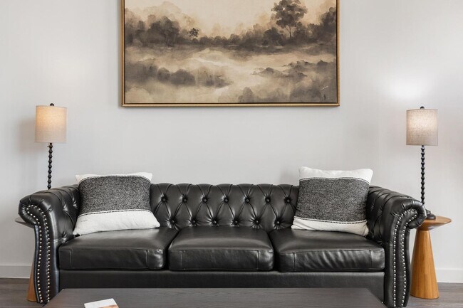 5820 1/2 Cameron Rd unit FL1-ID1295731P, Austin, TX 78723 - photo 2