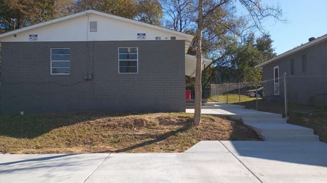 2412 Mason St unit A, Macon, GA 31206 - photo 2