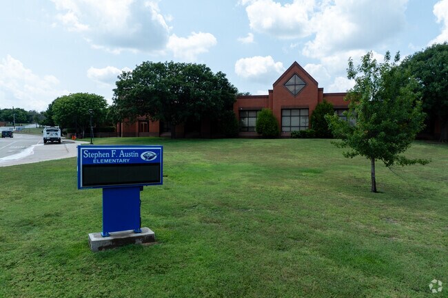 Stephen F. Austin Elementary offers a great environment for young learners in Weatherford.