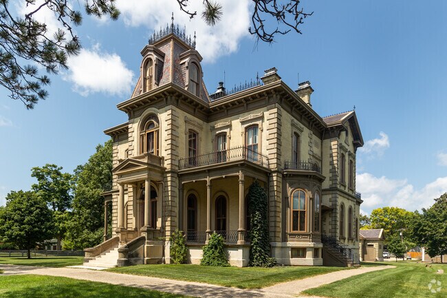 Fairway Knolls is near the historic David Davies Mansion.