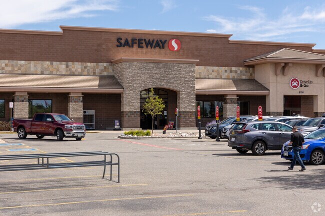 From fresh produce to pantry staples, Safeway is just minutes away for Saddle Rock locals.