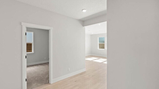 21520 SE Etna Place, Bend, OR 97702 - photo 3