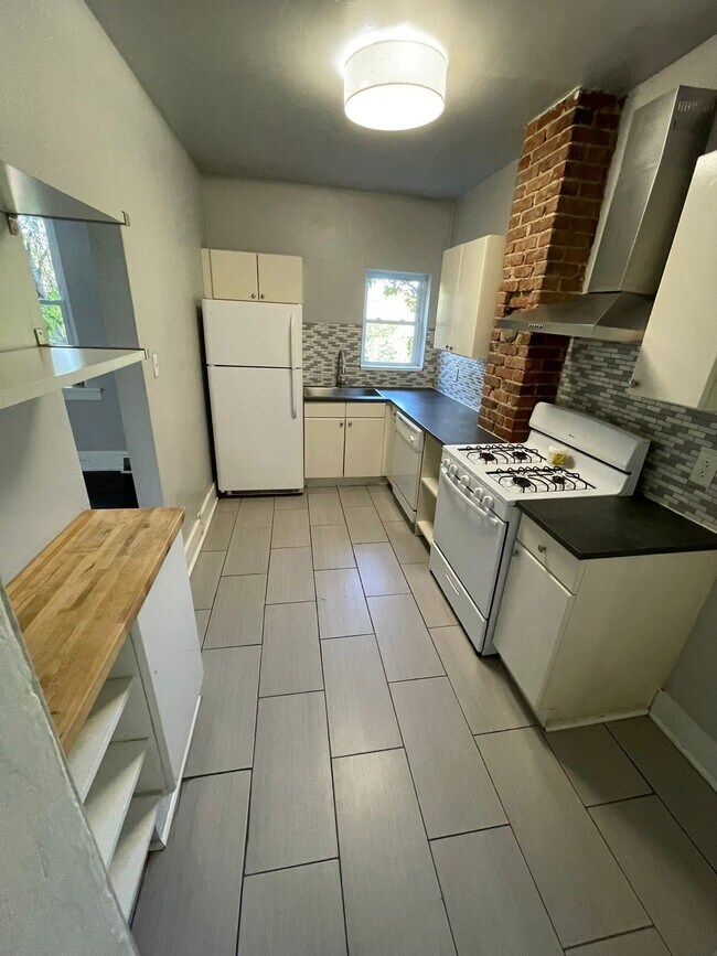 1528 Methyl St, Pittsburgh, PA 15216