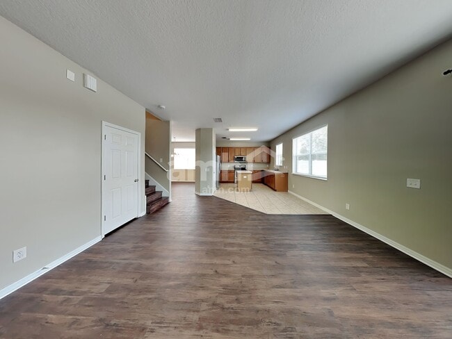 9207 Seeger Ln, Land O Lakes, FL 34638 - photo 7