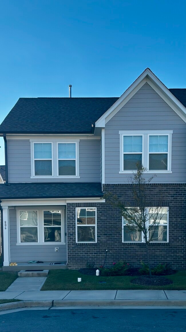 806 Courting St, Apex, NC 27523
