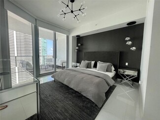 851 NE 1st Ave, Miami, FL 33130