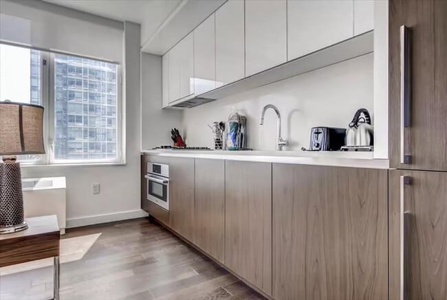 605 W 42nd St unit ID1228291P, New York, NY 10036 - photo 6