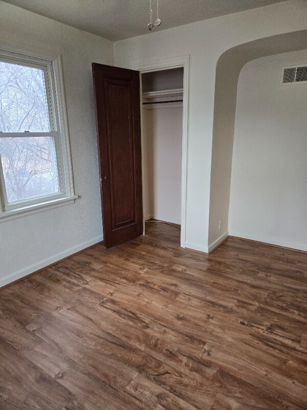 212 2nd Ave W, Culbertson, MT 59218 - photo 4