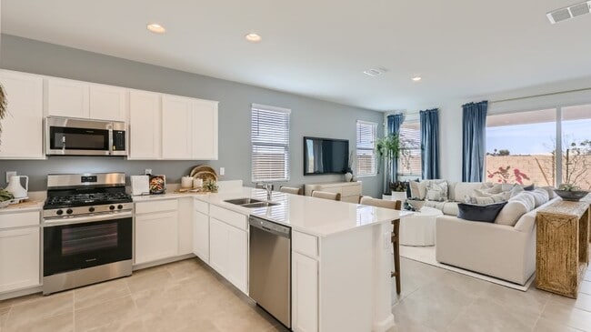 15672 W Williams St, Goodyear, AZ 85338 - photo 4