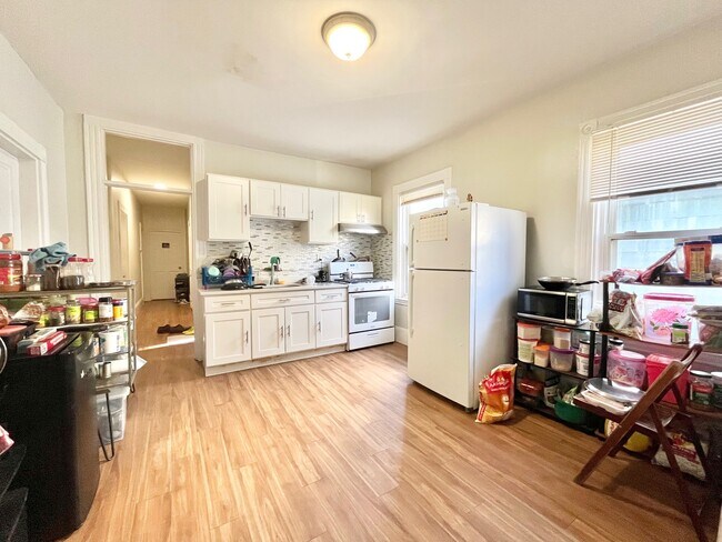 84 Day St unit 3, Jamaica Plain, MA 02130 - photo 3