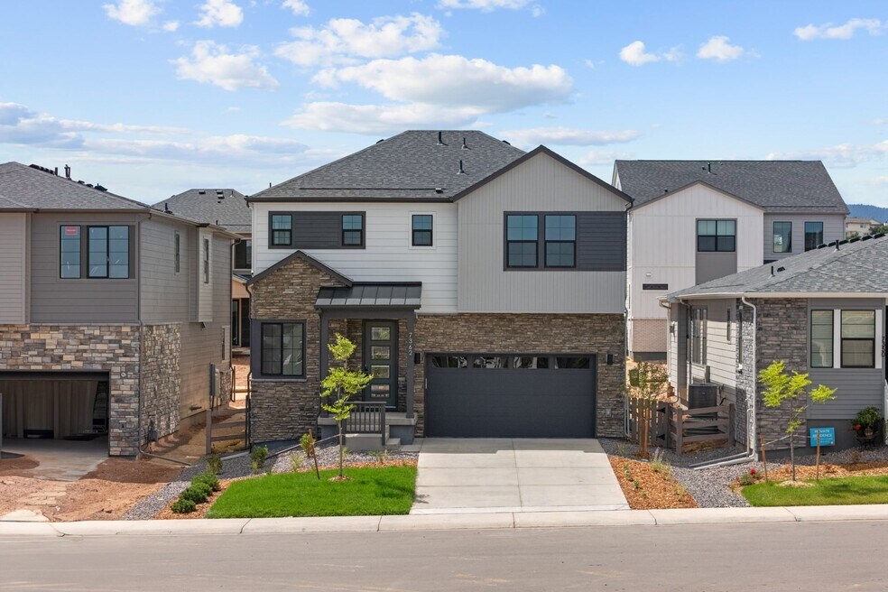 7362 Goldbloom Ln, Littleton, CO 80125 - photo 1