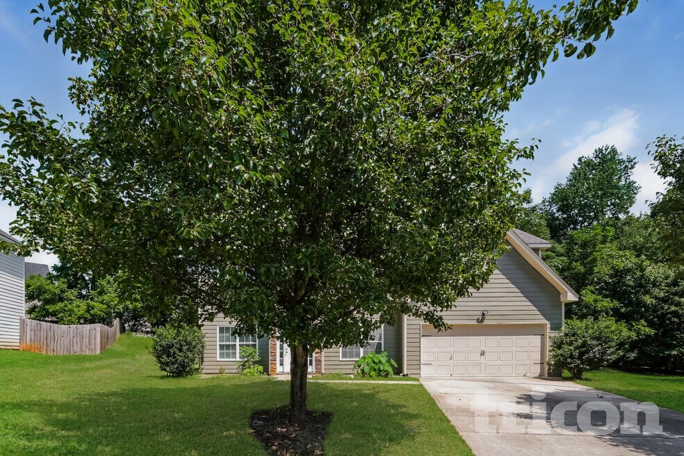 821 Monroe Ct, Braselton, GA 30517 - photo 1