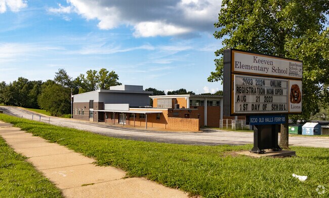 Keeven Elementary School sign in Florissant.