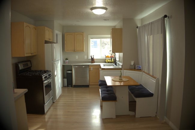 748 N 100 E, Logan, UT 84321 - photo 4