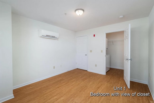 406 E Hillside Dr unit 1, Bloomington, IN 47401 - photo 6