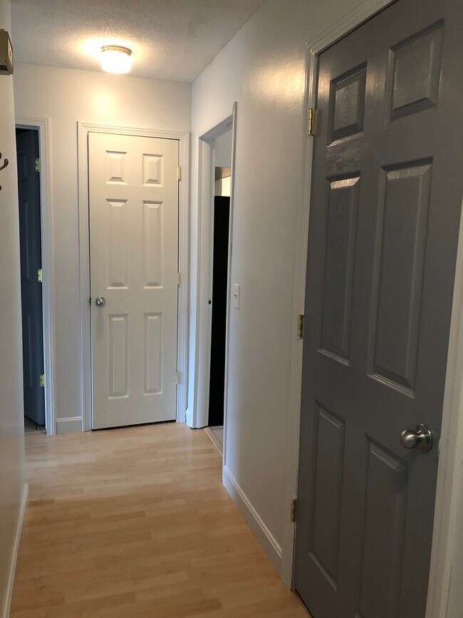 124 Quarry Hill Rd unit 37, South Burlington, VT 05403 - photo 3