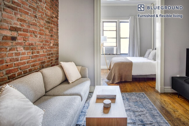 234 W 14th St unit FL3-ID887, New York, NY 10011 - photo 2