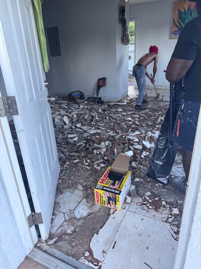 2910 NW 47th St, Miami, FL 33142 - photo 3