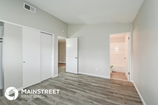 2380 St Catherine St, Florissant, MO 63033 - photo 7