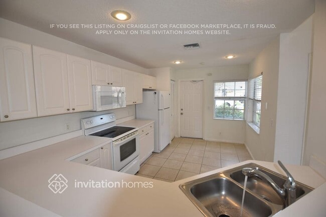 3732 S Lancewood Place, Delray Beach, FL 33445 - photo 5