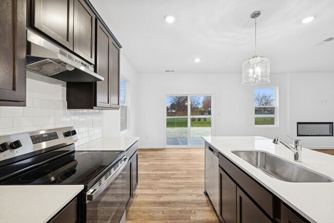 5110 Triple Crown Way, Indianapolis, IN 46237 - photo 5