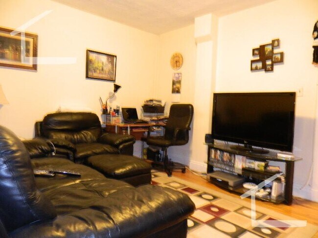 120 Brainerd Rd unit 1, Allston, MA 02134 - photo 2