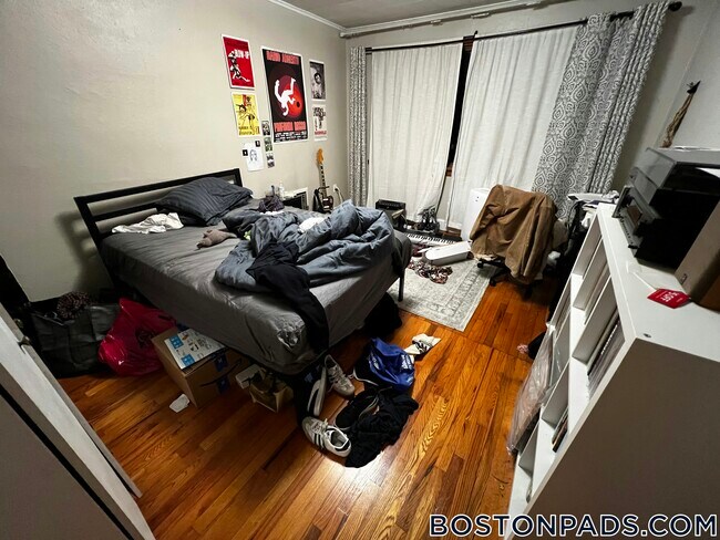 78-80 Frederick Ave unit 2, Medford, MA 02155 - photo 5