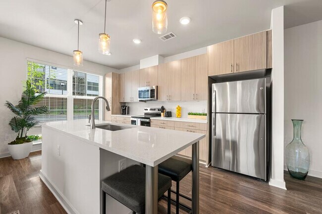 2048 Bolton Dr NW unit ID1355655P, Atlanta, GA 30318 - photo 5