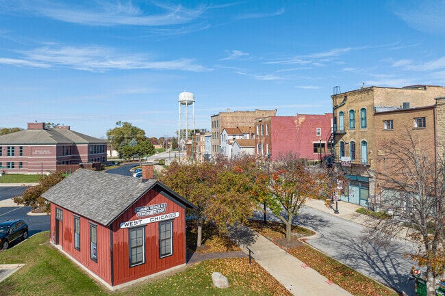 Historic buildings in Chicago West reflect the town’s railroad heritage.