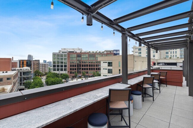 Westside_amenity_rooftop (8)