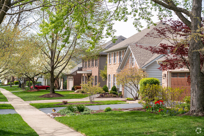 A mix of modern & traditional style homes are found in Naperville's  Huntington Hill community.