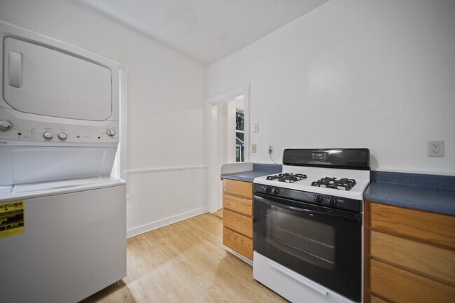 921 E State St unit 921 E State St, Ithaca, NY 14850 - photo 5