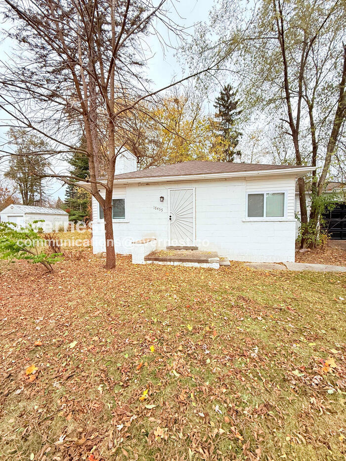 18455 Wormer Ave, Detroit, MI 48219 - photo 1